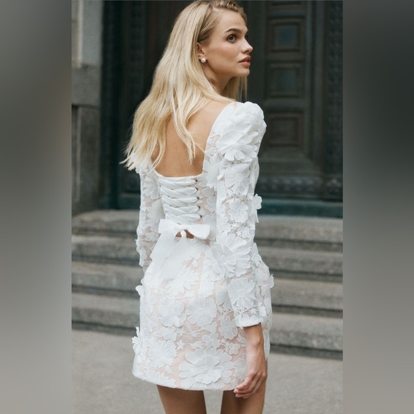 Anthropologie Helsi Ellen Long-Sleeve 3D floral mini dress. Size Small NWT - Picture 3 of 17